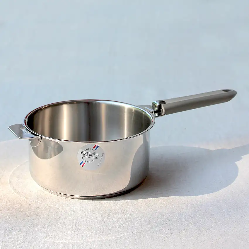 Casserole en inox 18/10 avec manche amovible