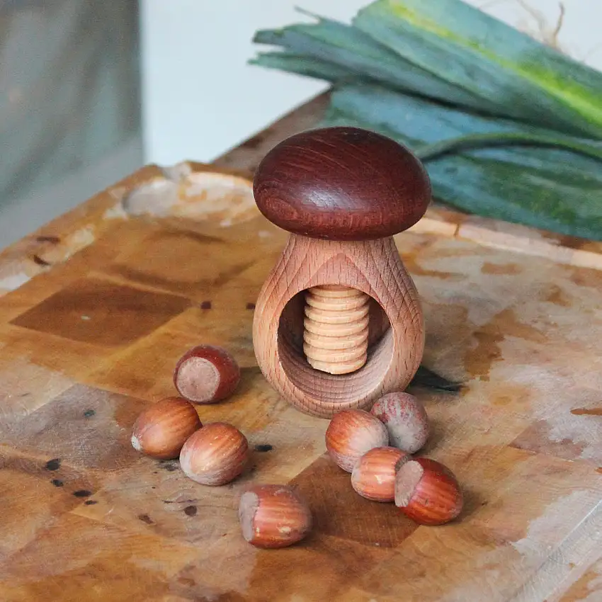 Casse noix champignon