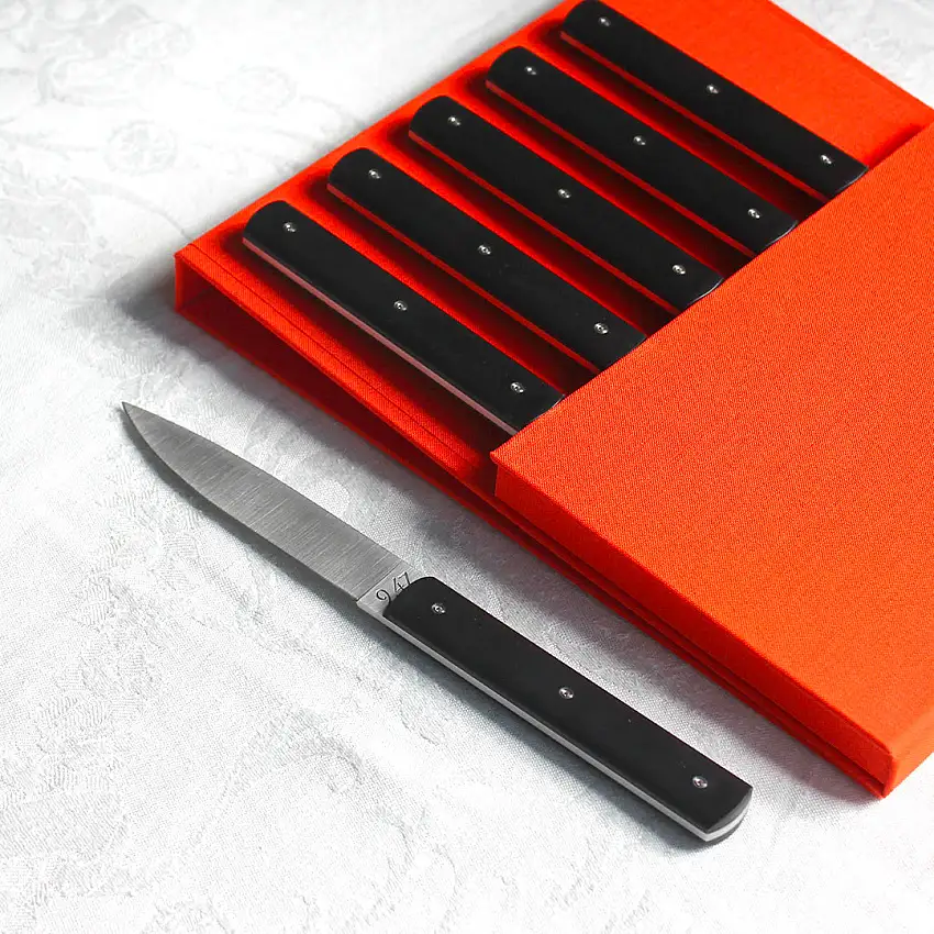 Coffret de six couteaux de table