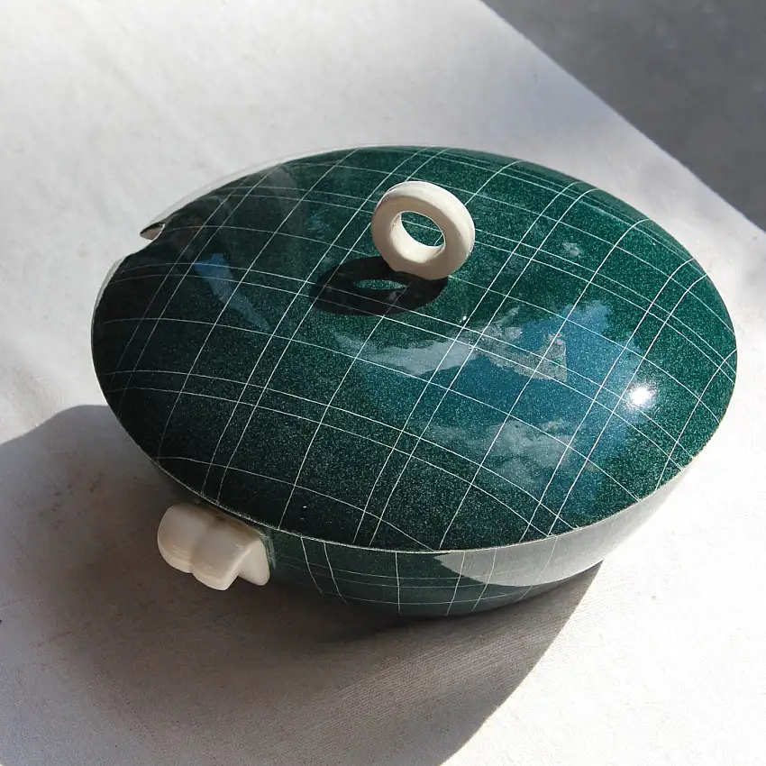 Soupière en faïence vert foncé