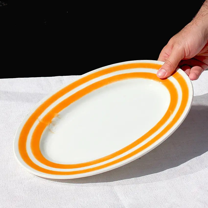 Petit plat ovale seventies