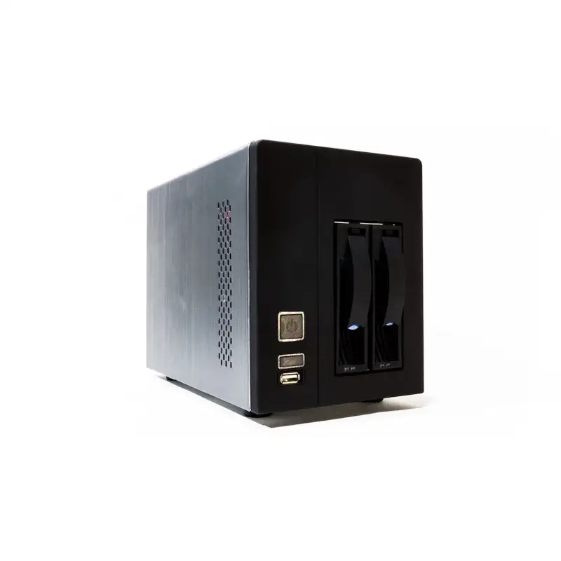 Serveur avec 10 licences NX - I3 16 GB DRAM - Windows 10 - 2 emplacements HDD